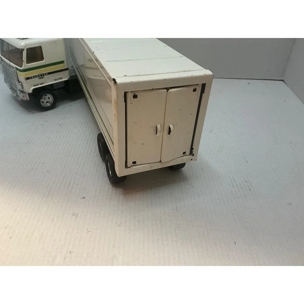 ERTL cab as